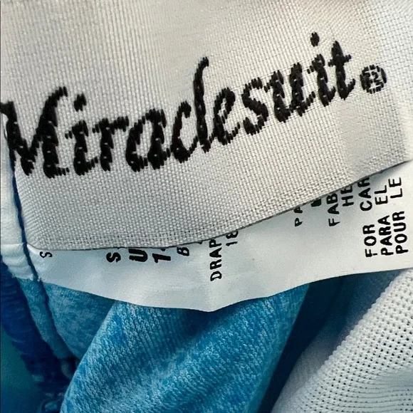 Miraclesuit Blue Tie-Dye Pool Water Pattern Style# 56229 Swimsuit Size 14 - Picture 4 of 17